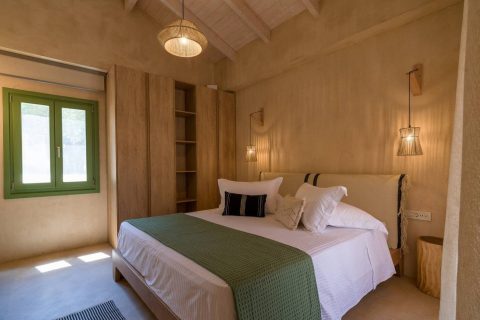 Terra Oleana • Riza