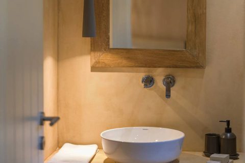 Terra Oleana • Riza