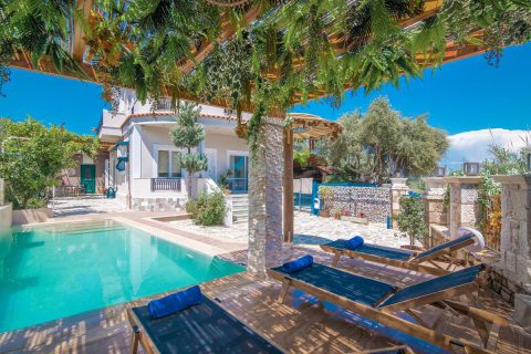 Zamor Family Villa 1