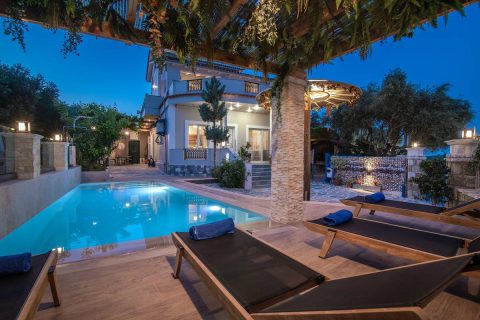 Zamor Family Villa 1