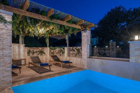 Zamor Family Villa 1