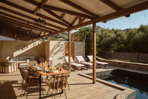 Ilision Contemporary Living Condo I