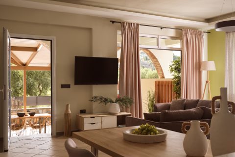 Ilision Contemporary Living Condo I