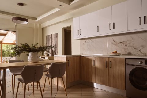 Ilision Contemporary Living Condo IΙ